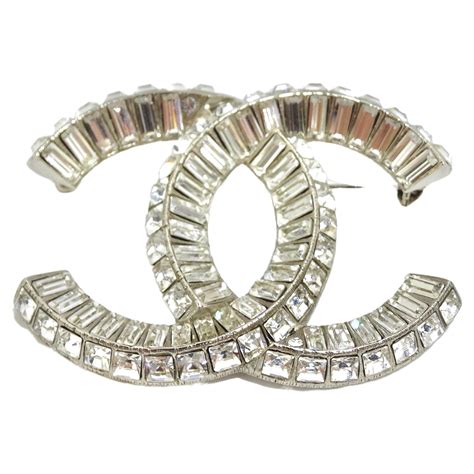 chanel baguette brooch